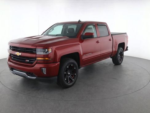 Used 2018 Chevrolet Silverado 1500 LT AWD/4WD image 1