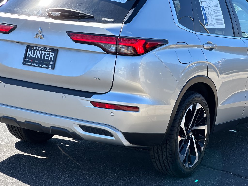 Used 2024 Mitsubishi Outlander SE AWD/4WD image 10