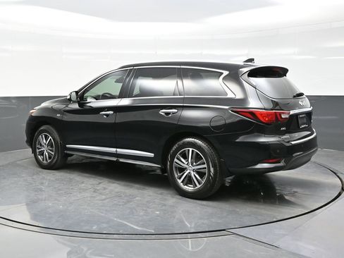 Certified 2019 INFINITI QX60 Luxe w/ Essential Package AWD/4WD image 4
