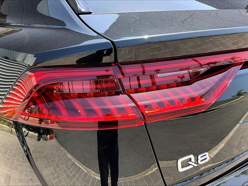Used 2023 Audi Q8 Premium Plus w/ Premium Plus Package AWD/4WD image 29