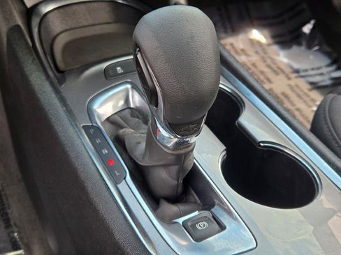 Used 2024 Chevrolet Malibu LT FWD image 27