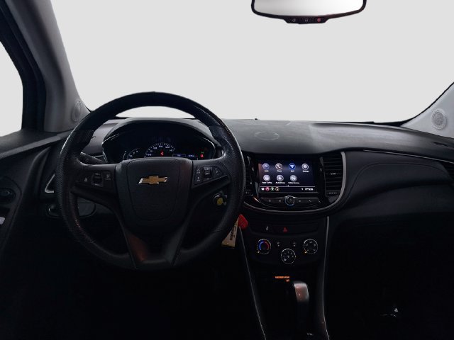 Used 2020 Chevrolet Trax LT FWD image 16