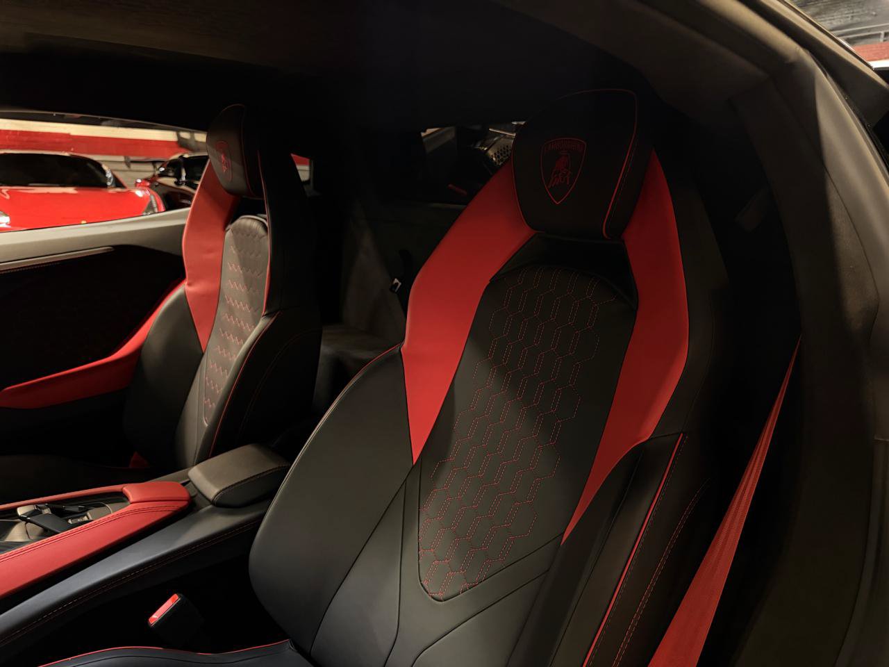 Used 2024 Lamborghini Revuelto AWD/4WD image 20