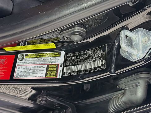 Used 2014 Toyota Corolla L image 30