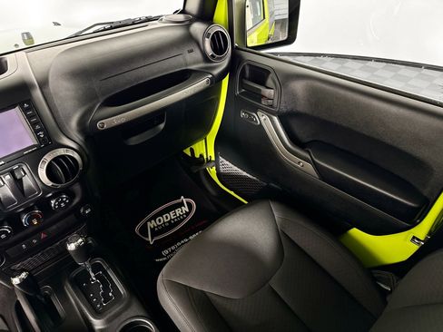 Used 2016 Jeep Wrangler Sport AWD/4WD image 28