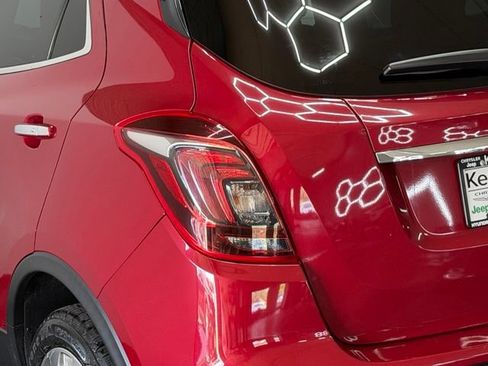 Used 2020 Buick Encore Preferred FWD image 9