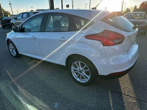 Used 2015 Ford Focus SE image 3