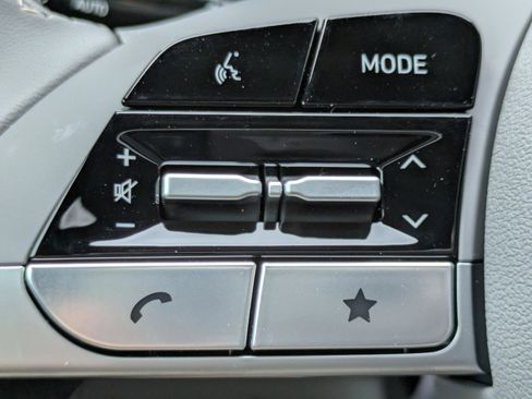 New 2026 Hyundai Elantra SEL Sport Premium FWD image 19