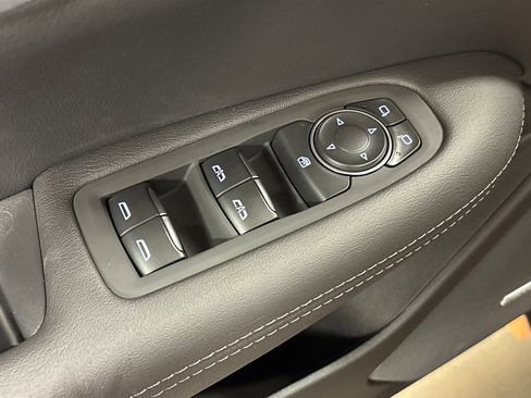 New 2026 Cadillac XT5 Luxury w/ LPO, Floor Liner Package AWD/4WD image 21