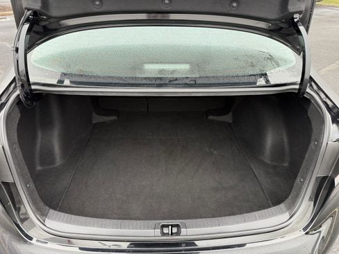 Used 2024 Toyota Corolla LE image 21