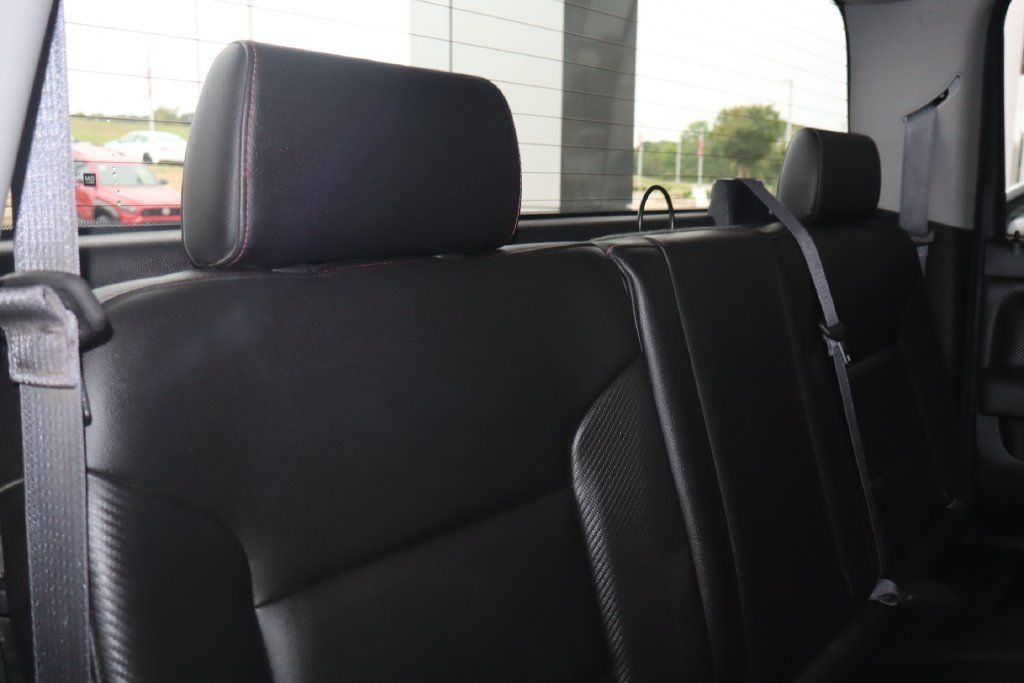Used 2014 GMC Sierra 1500 SLT w/ All-Terrain Package AWD/4WD image 38
