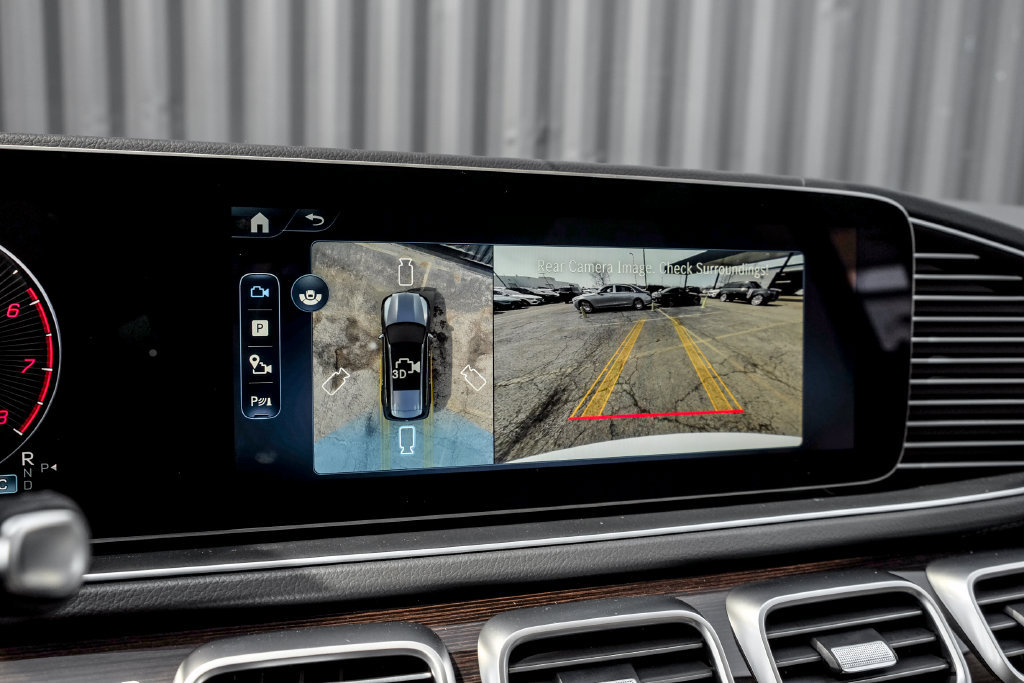 Used 2026 Mercedes-Benz GLS 450 4MATIC image 14