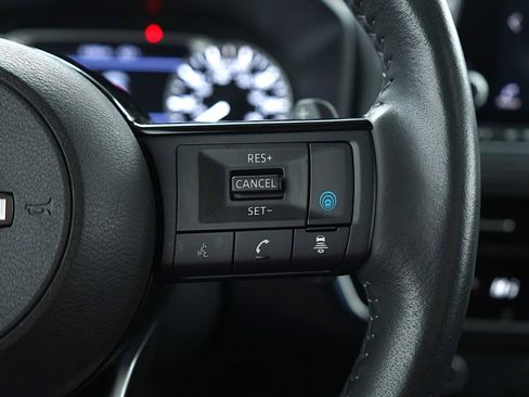 Used 2023 Nissan Rogue SV w/ SV Premium Package image 27