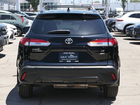 Used 2024 Toyota Corolla Cross LE w/ Moonroof Package AWD/4WD image 4