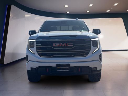 Used 2024 GMC Sierra 1500 AT4 w/ Technology Package image 8