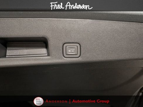 Used 2025 Chevrolet Traverse Z71 w/ Enhanced Driving Package AWD/4WD image 7
