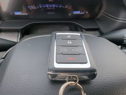 Used 2023 Jeep Grand Cherokee L Limited AWD/4WD image 30
