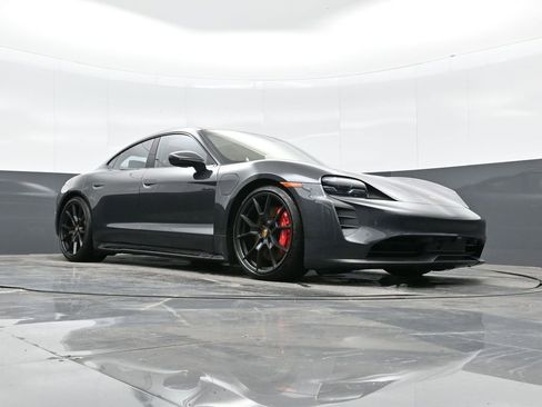 Certified 2023 Porsche Taycan GTS image 40