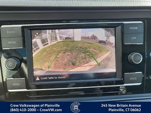 Certified 2022 Volkswagen Jetta SE image 8