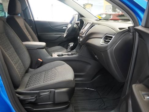 Used 2024 Chevrolet Equinox LT AWD/4WD image 37