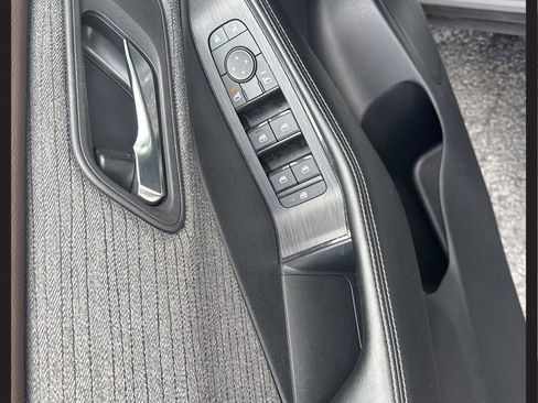 Certified 2023 Nissan Rogue SV image 19