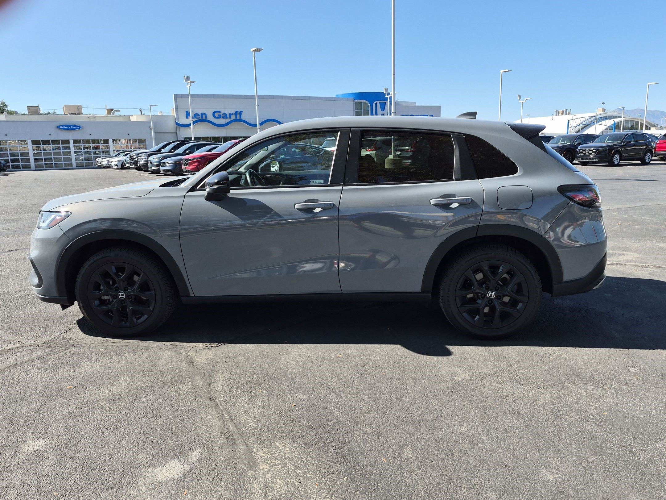 Used 2024 Honda HR-V Sport image 9
