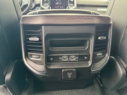 Used 2025 RAM 1500 Laramie AWD/4WD image 40