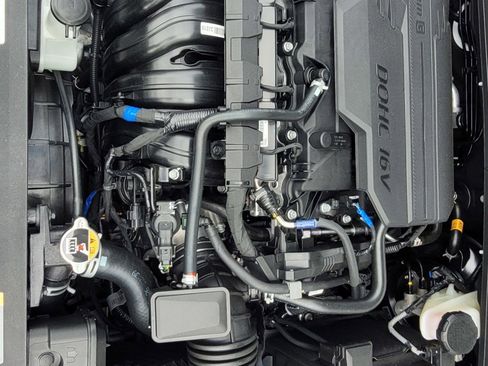 New 2025 Hyundai Elantra SEL image 22