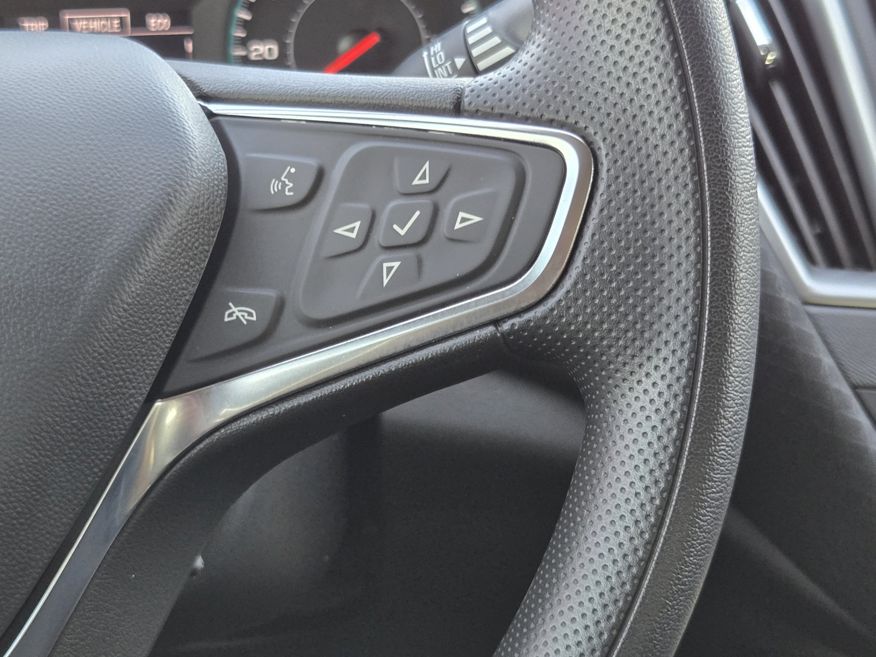 Used 2025 Chevrolet Malibu LS FWD image 26