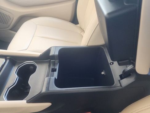 Used 2024 Jeep Grand Cherokee Limited image 45