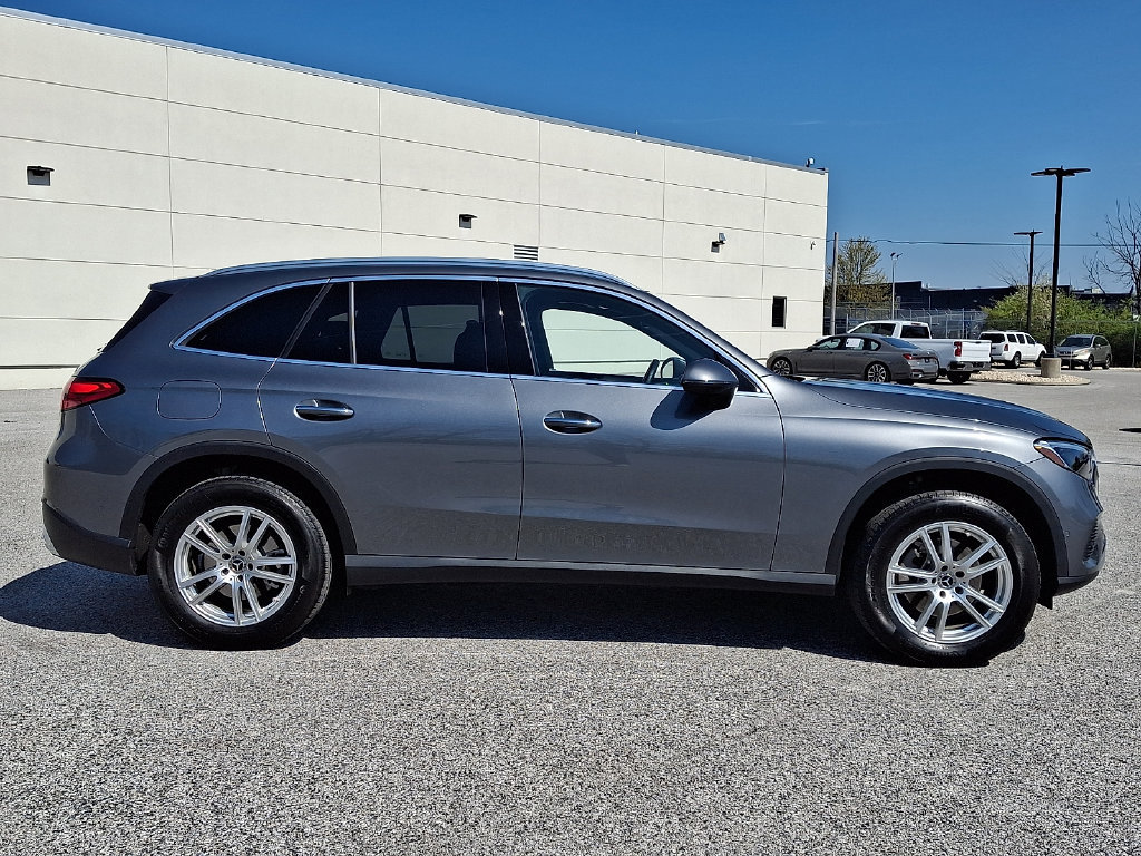 Used 2023 Mercedes-Benz GLC 300 4MATIC image 10