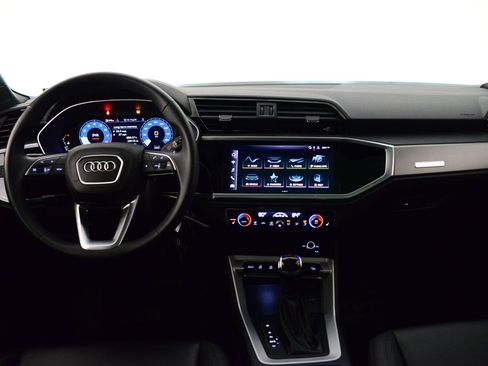 Certified 2023 Audi Q3 2.0T Premium w/ Convenience Package image 4
