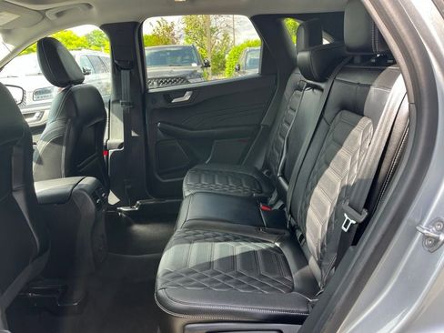 Used 2023 Ford Escape Platinum w/ Premium Technology Package AWD/4WD image 12