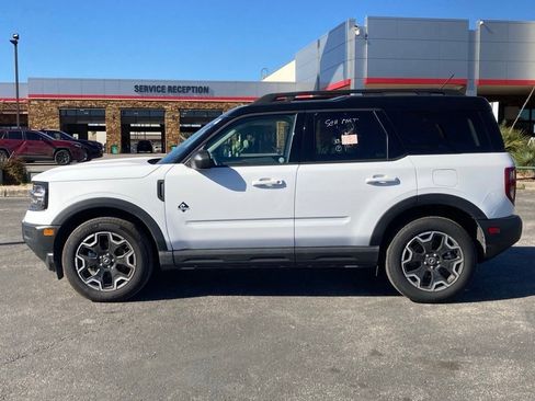 Used 2025 Ford Bronco Sport Outer Banks image 7