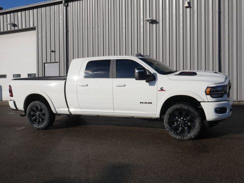 Used 2024 RAM 3500 Limited image 2