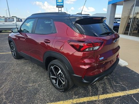 Used 2022 Chevrolet TrailBlazer RS w/ Technology Package image 5