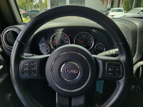 Used 2018 Jeep Wrangler Sport w/ Connectivity Group AWD/4WD image 22