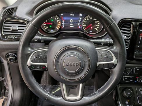 Used 2018 Jeep Compass Latitude w/ Popular Equipment Group image 16