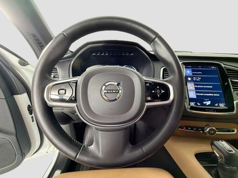 Used 2017 Volvo XC90 T6 Inscription w/ Vision Package image 12