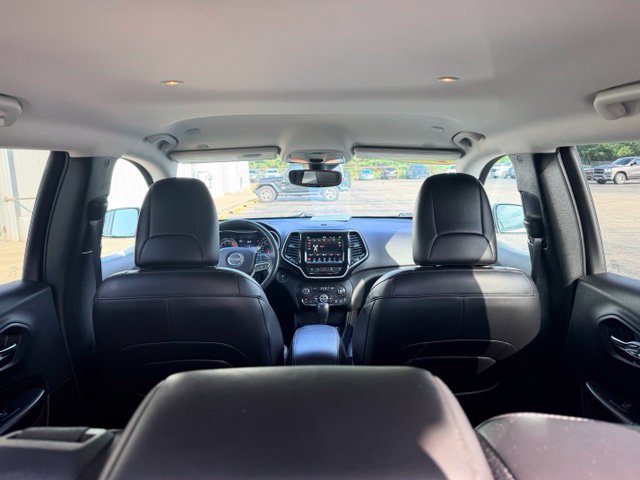 Used 2019 Jeep Cherokee Limited w/ Luxury Group AWD/4WD image 12