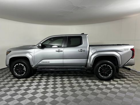 Used 2024 Toyota Tacoma TRD Sport RWD image 8