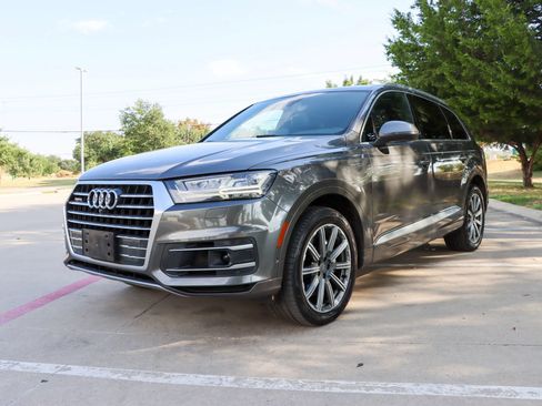 Used 2019 Audi Q7 3.0T Premium Plus AWD/4WD image 3