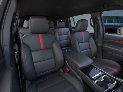 New 2026 Chevrolet Traverse RS image 16