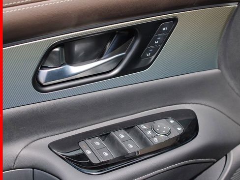 New 2025 Nissan Murano Platinum w/ Cargo Package image 13