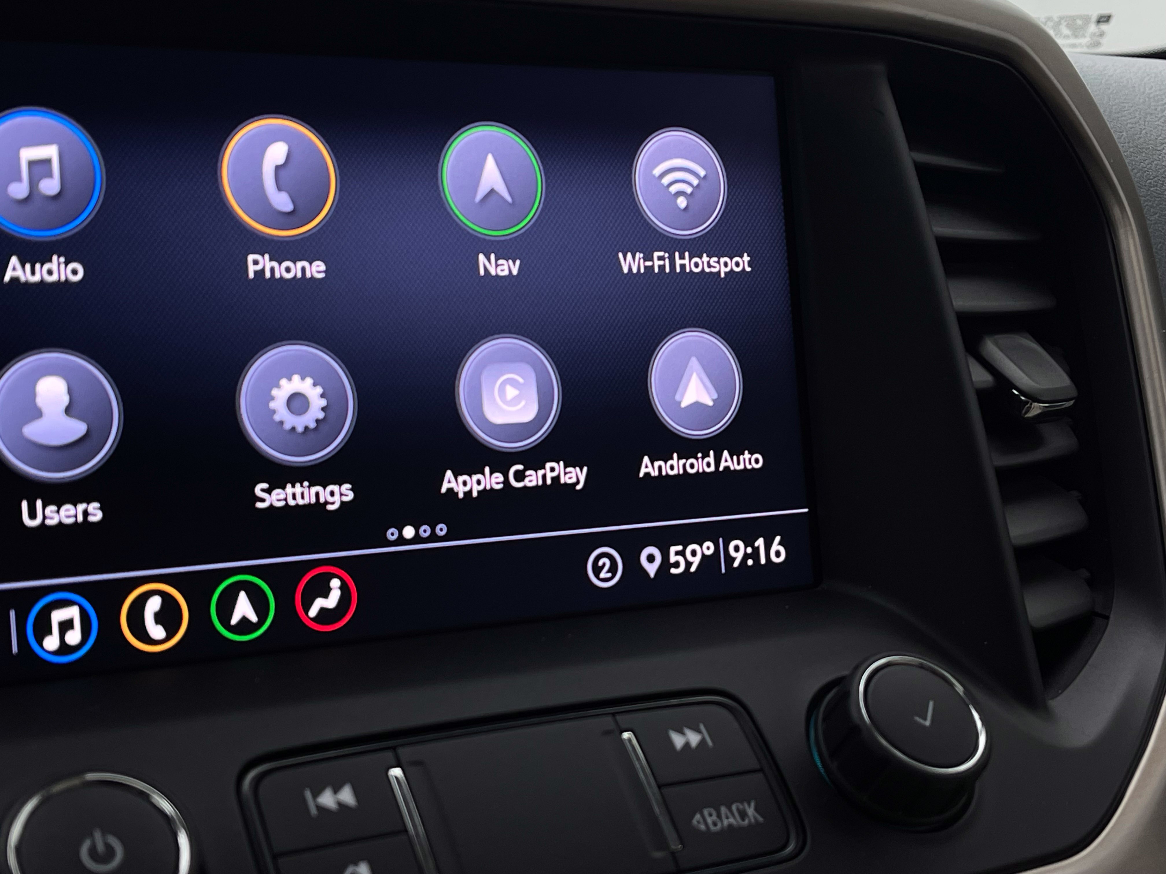 Used 2020 GMC Acadia Denali w/ Technology Package FWD image 28