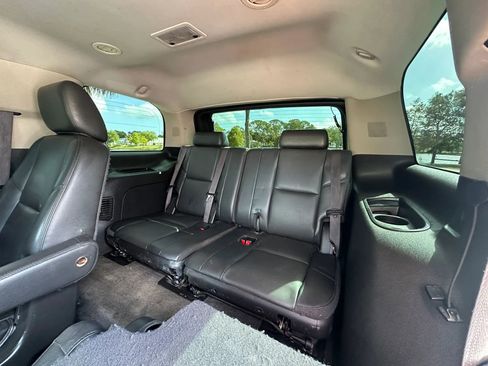 Used 2013 Chevrolet Tahoe LTZ image 35