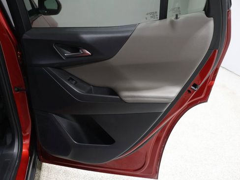 Used 2026 Chevrolet Equinox LT w/ Convenience Package II image 20