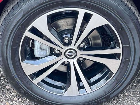 Used 2023 Nissan Sentra SV FWD image 14