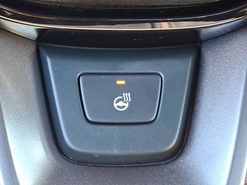 Used 2023 Honda Pilot TrailSport image 22