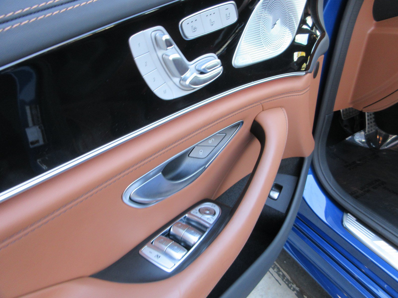 Used 2022 Mercedes-Benz AMG GT 53 image 32